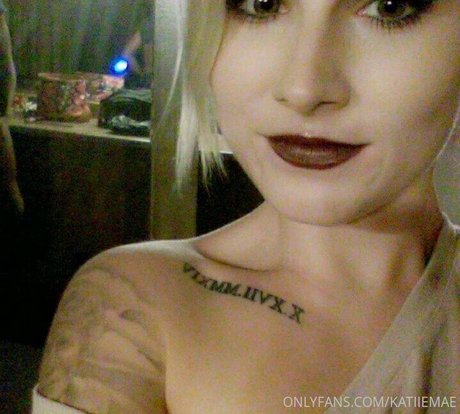 katiiemae star du porno en haute qualité photo