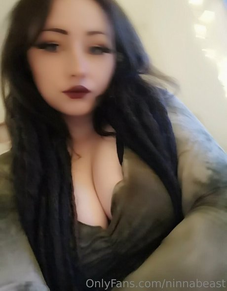 ninnabeast modèle magnifique photos