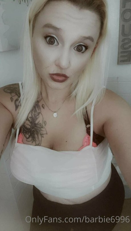 mamelons gonflés onlyfans chaud meilleur des photos