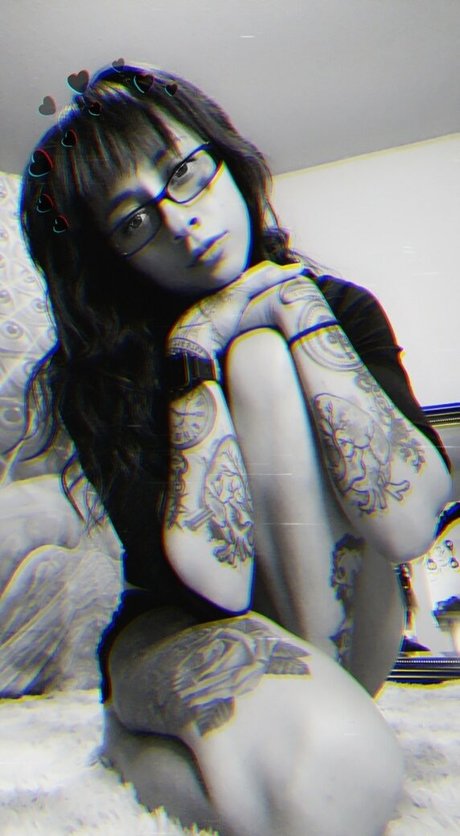 chatte ado onlyfans érotique chaud galerie