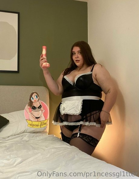 pr1ncessgl1tterfree modèle artistique archive