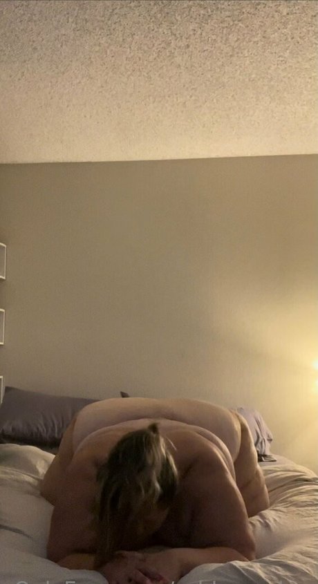 ssbbwamber beau modèle image