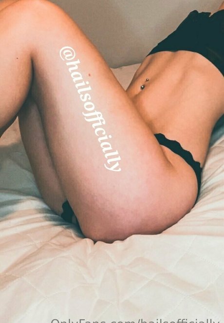 hailsofficially belle étoile img