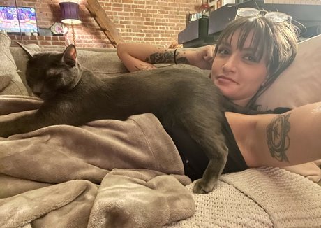 Alanah Mackie star du porno nue collection