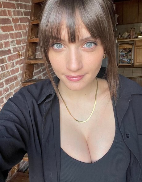 Alanah Mackie star du porno photo