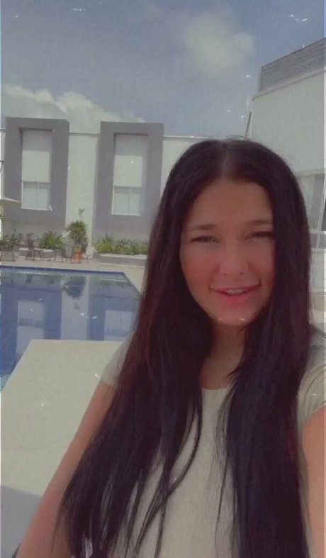 roxnour actrice exclusive image