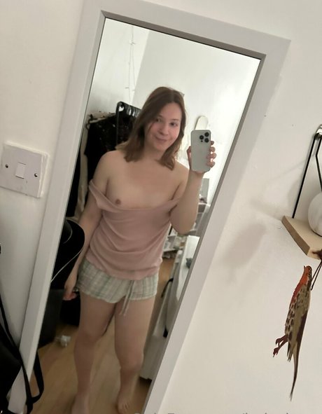 ladysharp modèles nus images