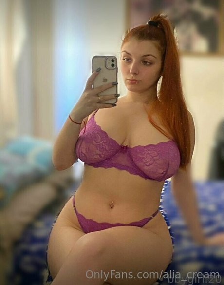 alia cream actrice libre galeries