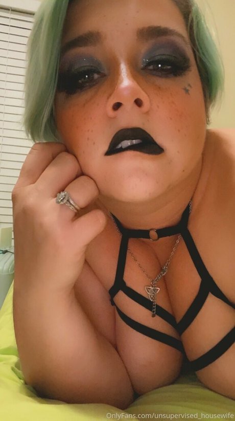 unsupervised housewife actrice pornographique photos