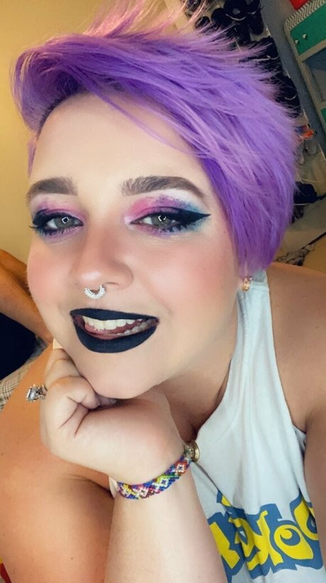 unsupervised housewife modèle érotique archive