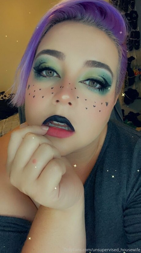 unsupervised housewife Profilfoto