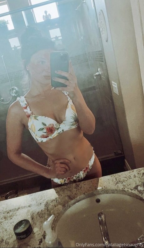 nataliagetsnaughty star du porno adulte photo