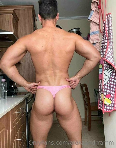 aleksandrramm sexe star photo