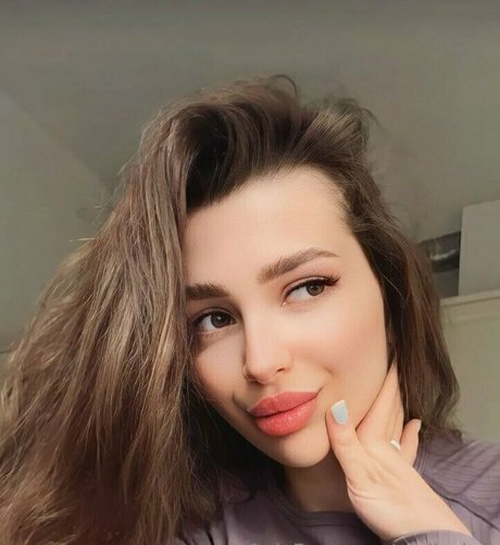 melisajax modèle érotique images