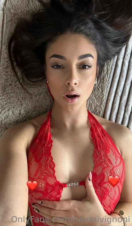Naomi Vignomi modèles nus img
