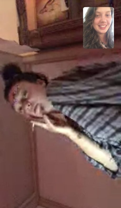 Elenakoshkaxoxo star du porno nue photos