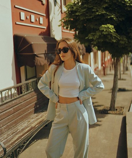 radmilasad étoile nue images