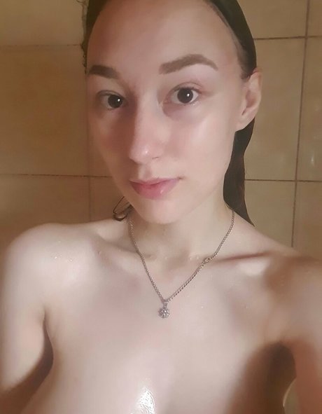 saintly babyy art modèle image