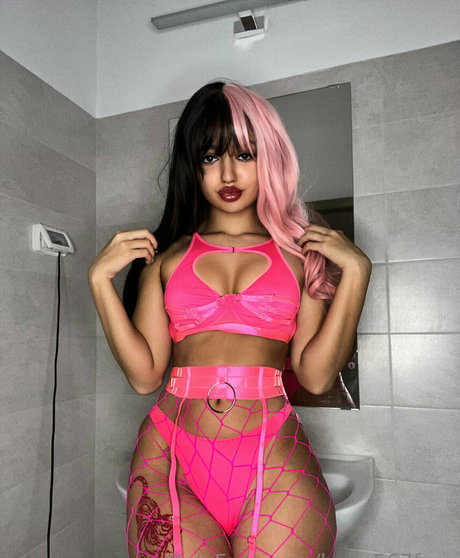 babe567free étoile nue image