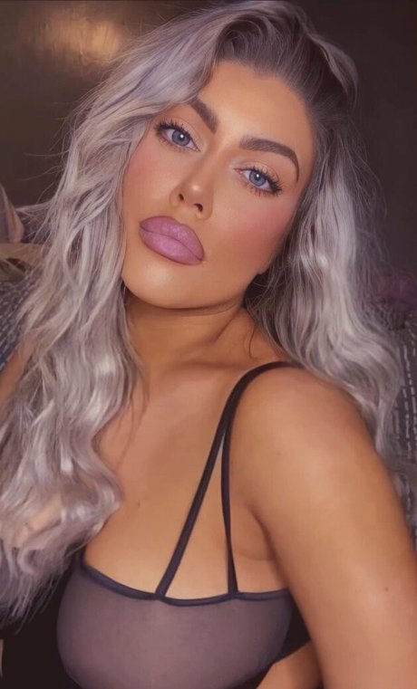 Shannon Wright modèle chaud archive