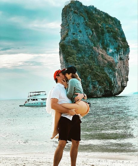 Scout Taylor Compton modèle de haute qualité image