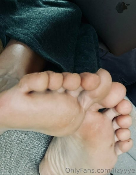 lizyyye actrice de grande qualité des photos