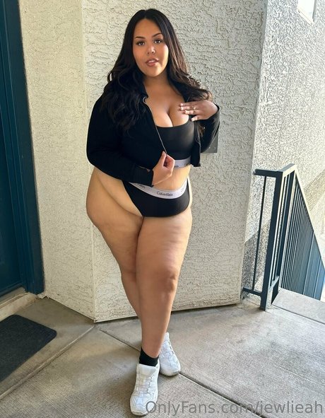 Jewlieah sexe star du porno img