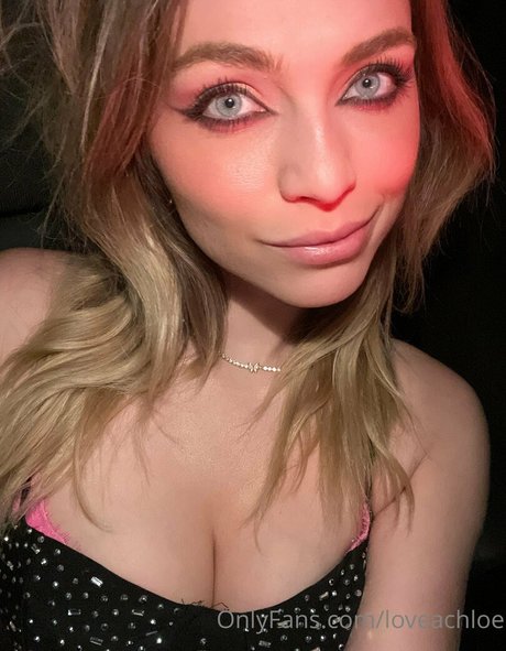 loveachloe actrice de nus photos