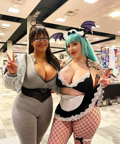 Jaki Oppai actrice porno collection