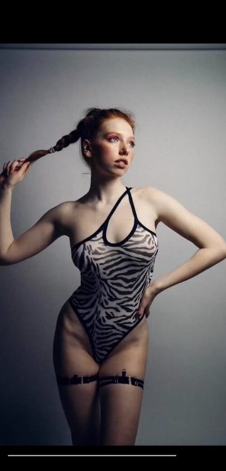 Zhenya foxxx xxx étoile photo