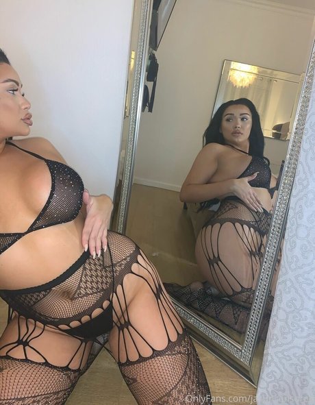 Jasuncensored actrice nue galerie