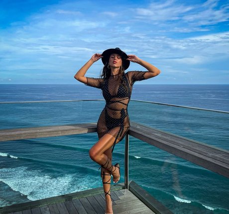 Iulia Girbu actrice exclusive photos