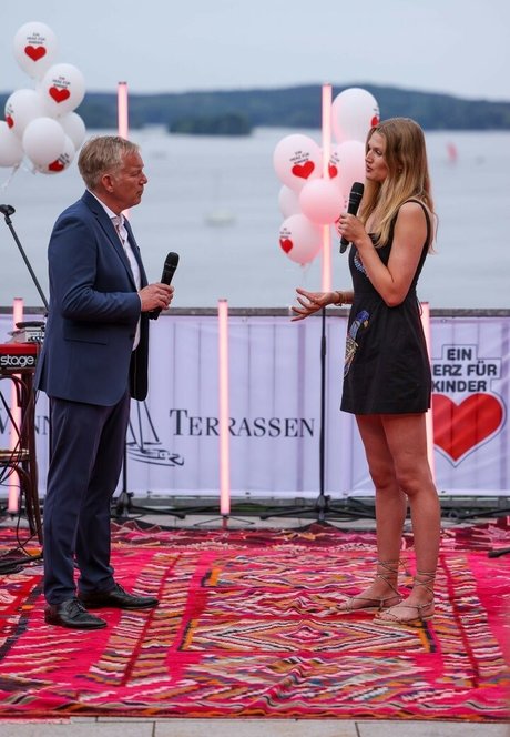 Toni Garrn belle étoile collection