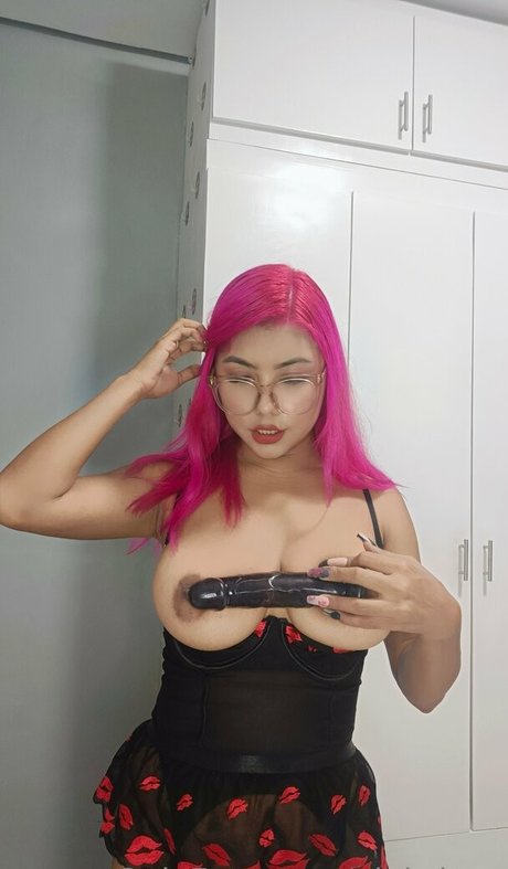 pink lucy xxx étoile image