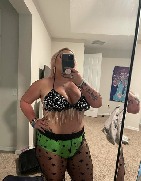 alleyswonderland modèle érotique galerie