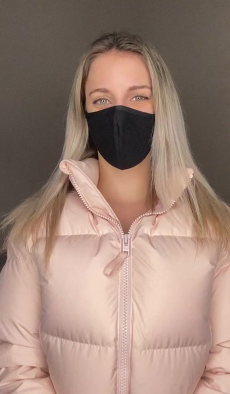 Kiera Young étoile xxx galeries