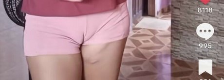 elisane oficial mannequin image