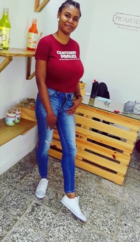 Gisselle F étoile adulte galerie