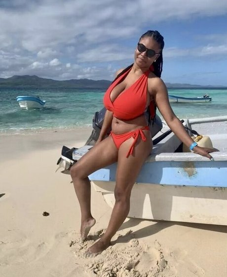 Gisselle F star du porno belle galerie