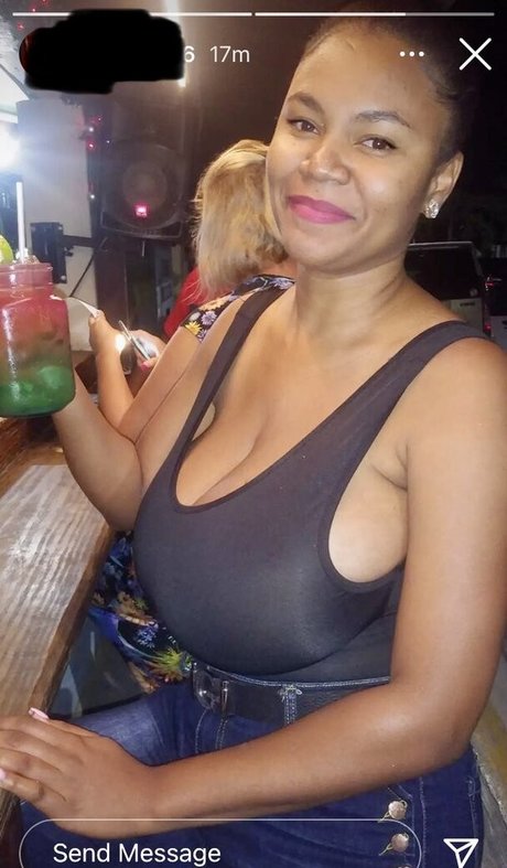 Gisselle F modèle de sexe img