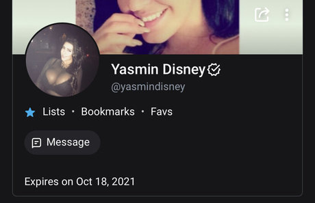 Yasmin Disney actrice chaude photos