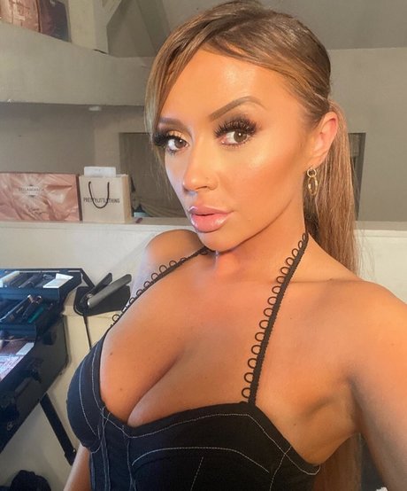 blonde étudiante onlyfans nus archive