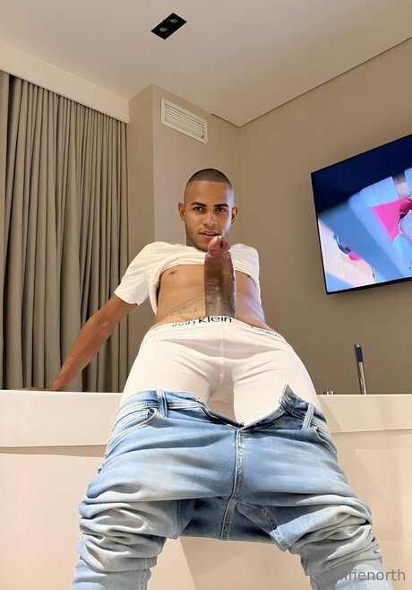 alfienorthfree star du porno chaude archive