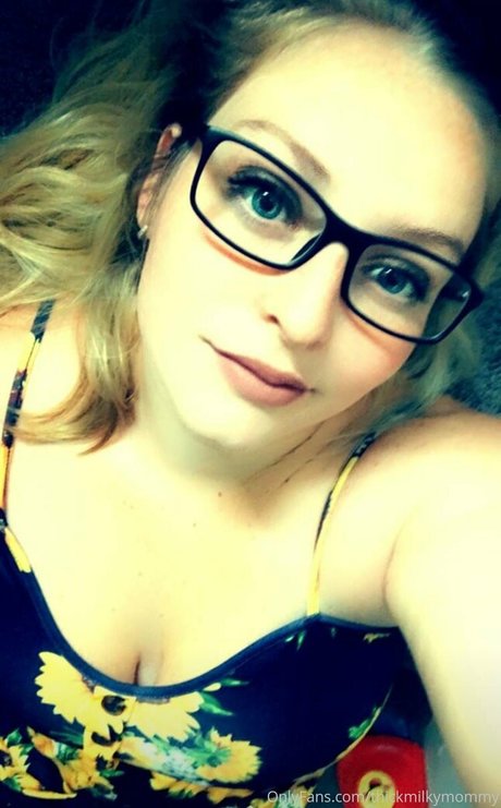 thickmilkymommy étoile adulte img