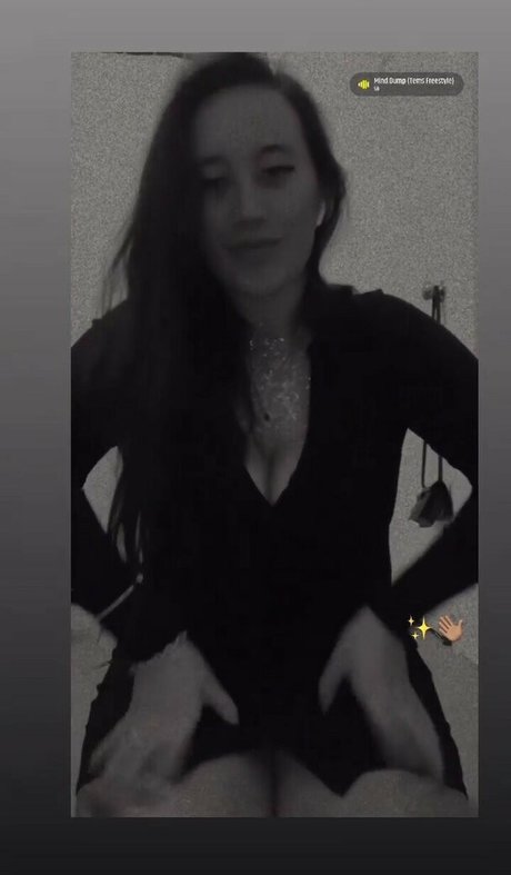 lyn ahayz modèle de sexe image