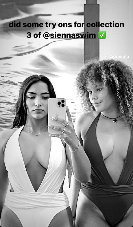 Sienna Mae Gomez actrice sexy galeries