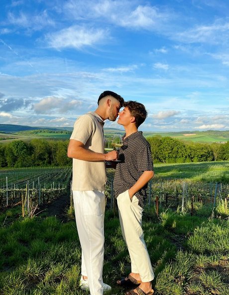 nickandant star du porno érotique photos