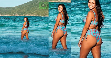 Bella Barp art modèle des photos