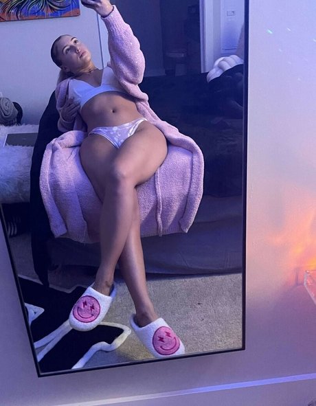 Emily Huff art star du porno archive