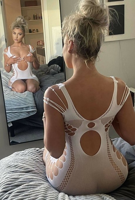 Emily Huff star du porno parfaite archive